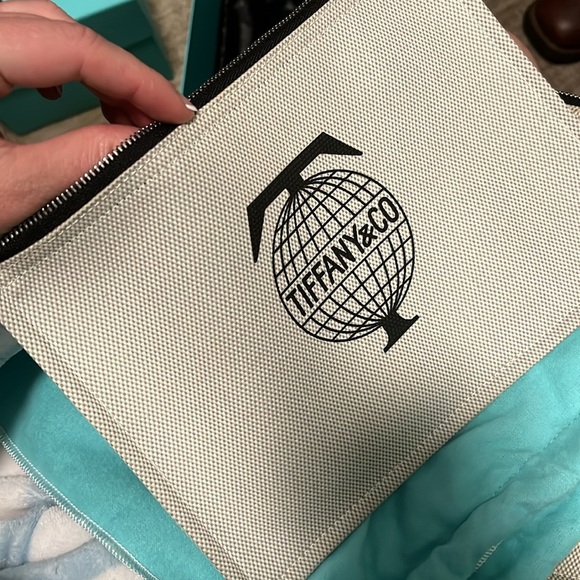 Tiffany & Co Canvas Globe Bag - Picture 6 of 6